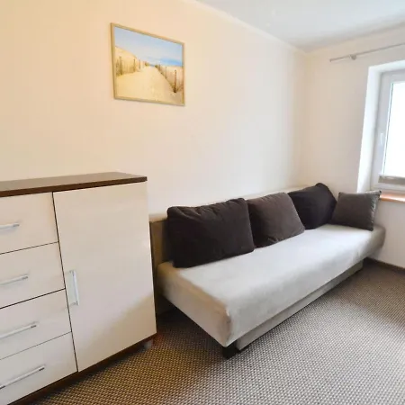 Semesterbostad Comfortable For 3 People In Pleśna